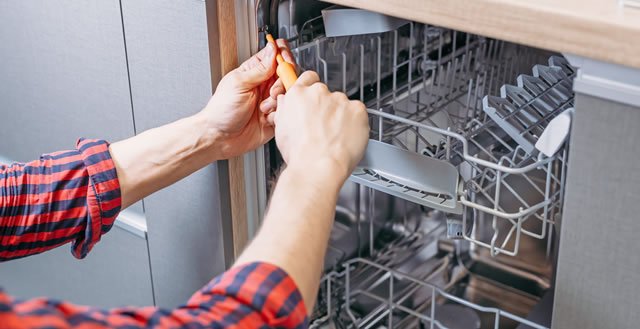 repairing an appliance in Smyrna, GA
