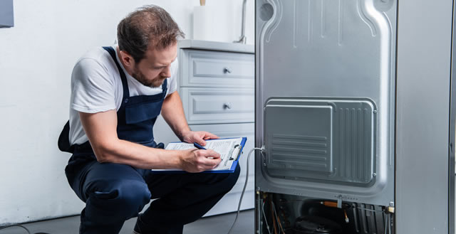 refrigerator repairman in Smyrna